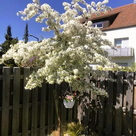Sylvis Zentral Gelegenes In Ruhiger Lage Dom wakacyjny Fürth